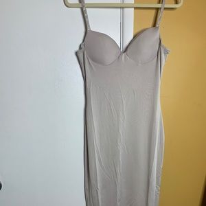 Nude stretch dress